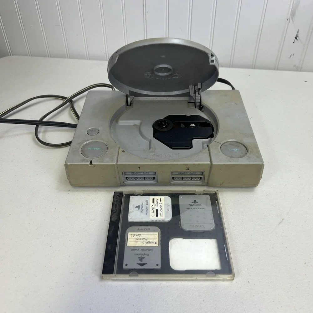 Sony PS 1 PS1 Console (SCPH-7501) Gray System With 3 Memory Cards Needs Work